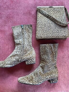 Vintage Bottega Veneta boots and handbag
